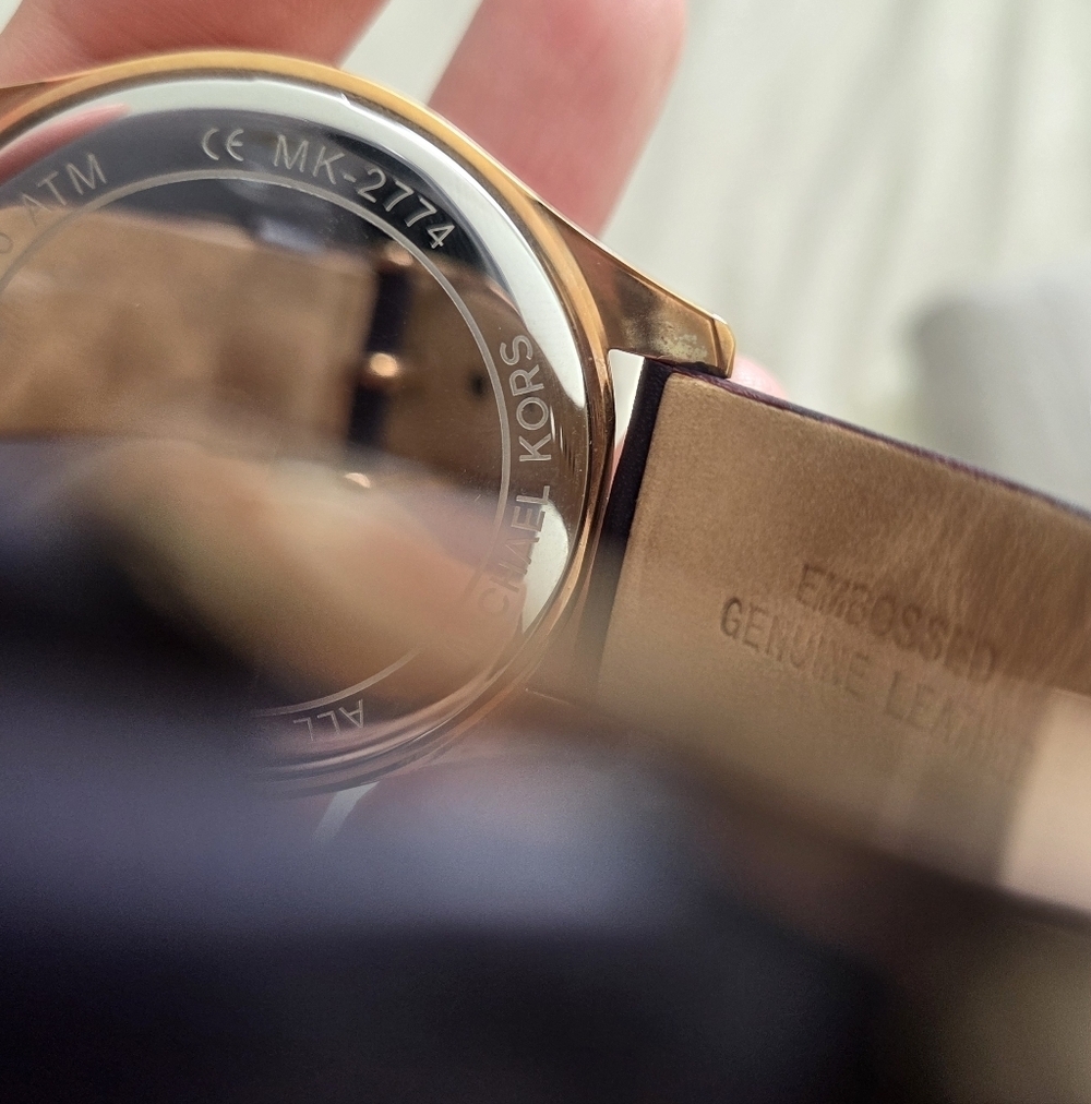 Michael Kors Rosegold Dial With A Quilted Plum Leather Strap - Picture 6 of 7